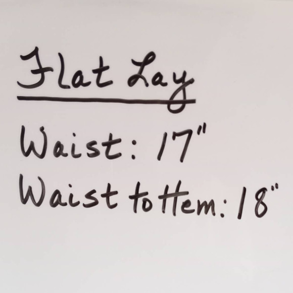 Ann Taylor LOFT | Blush Pink Lace Mini Skirt with Black Trim Waistline - Picture 7 of 8